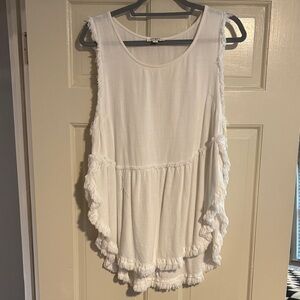 Umgee White Ruffled Sleeveless Blouse